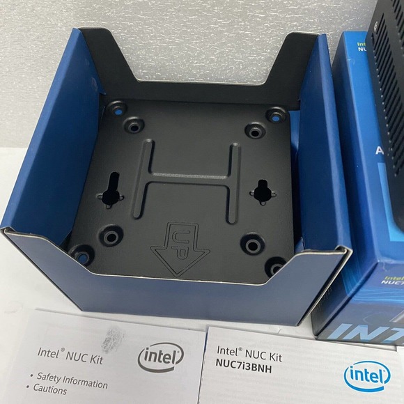Intel NUC Mini PC NUC7i3BNH Core i3 2.40GHz 8Gb Ram 240Gb SSD Windows 10 - Picture 5 of 10